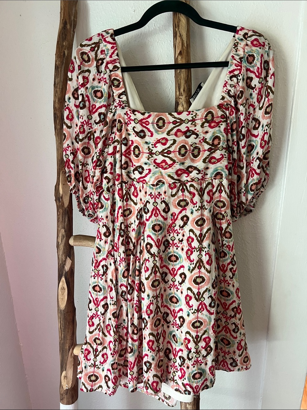 Common Assembly Short Puff Sleeve Empire Waist Babydoll Flowy Mini Dress Medium